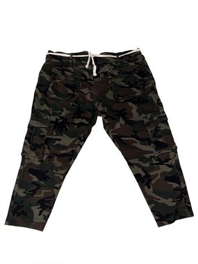 Fashion Nova Men's Size 42 Cropped Slim Fit Cargo Pants Camouflage Tapered Leg